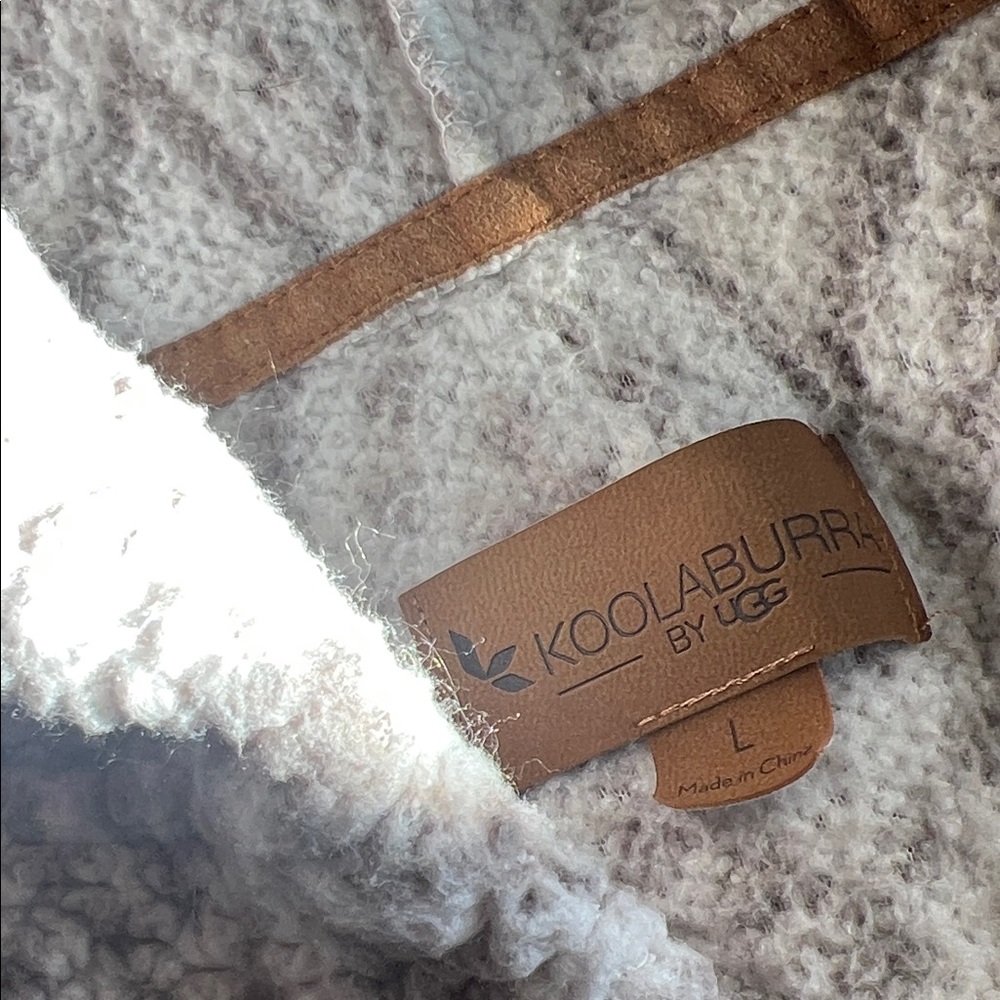UGG Koolaburra Hooded Vest in Gray and Cream Pattern - Picture 3 of 5